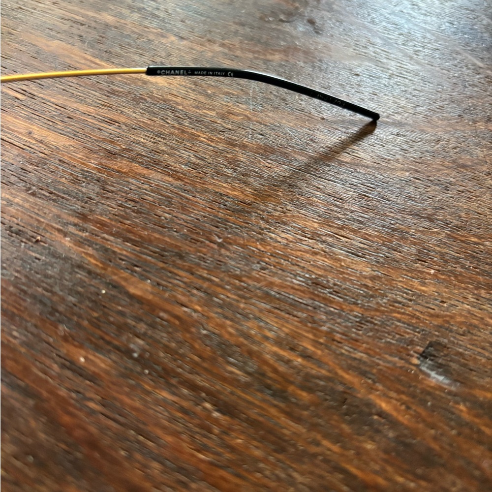 Chanel foldable sunglasses - Picture 4 of 6